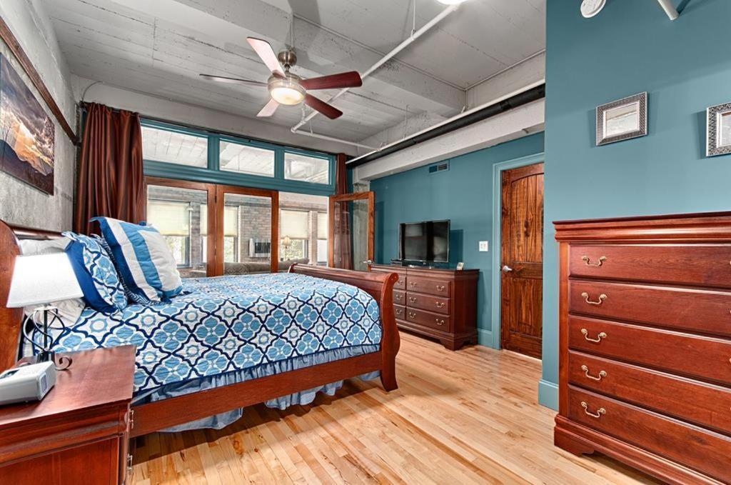Colby Loft Apartment Asheville Bagian luar foto